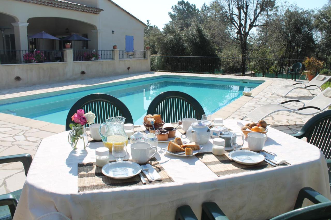 La Maison De Jenny Bed and Breakfast Montauroux Exterior foto